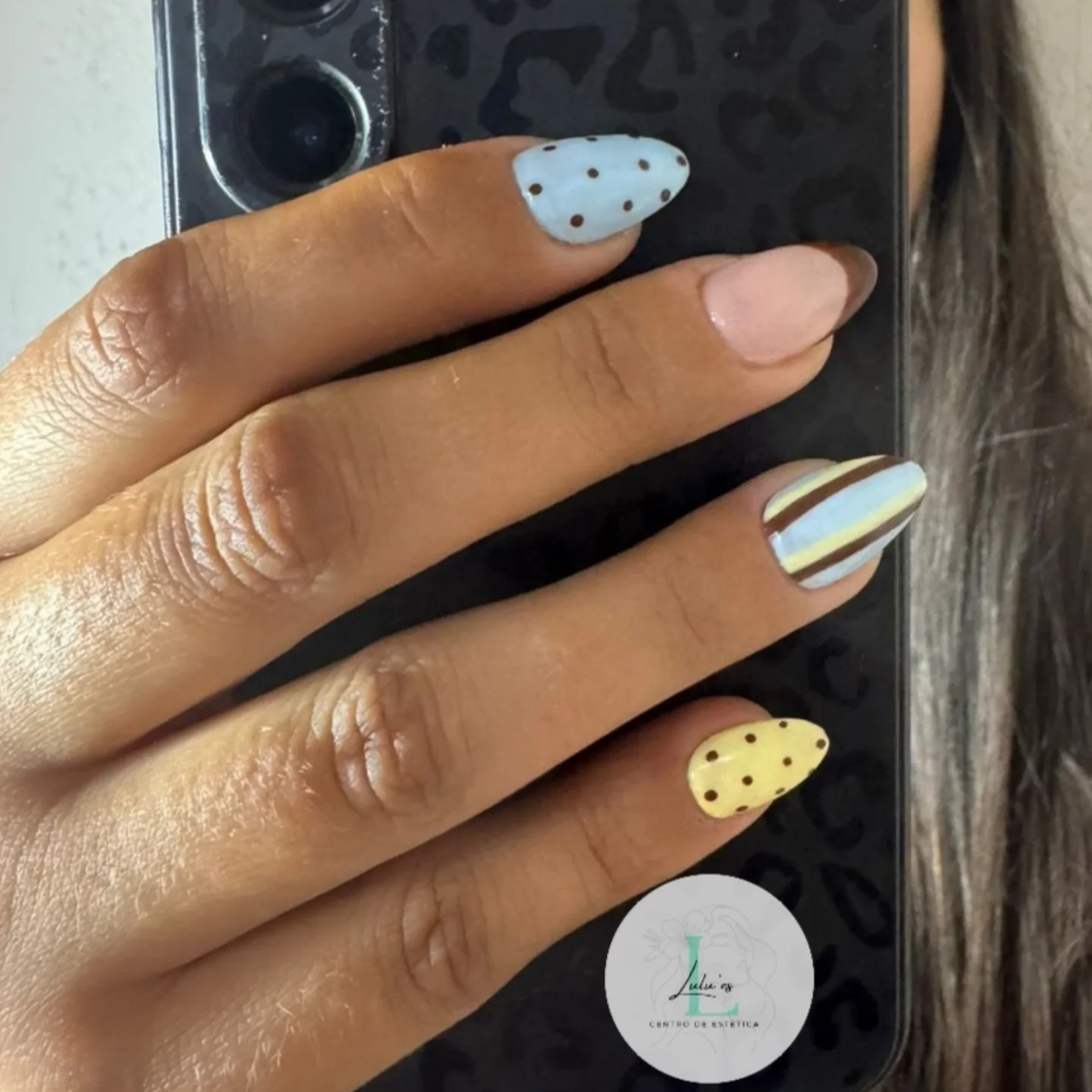 Nail art pastel